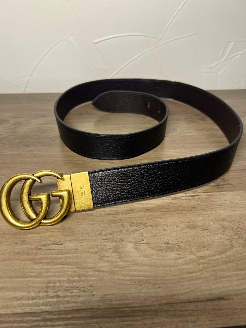 Unisex Reversible Gucci Black/Dark Brown Leather Belt with Double G Gold Buckle